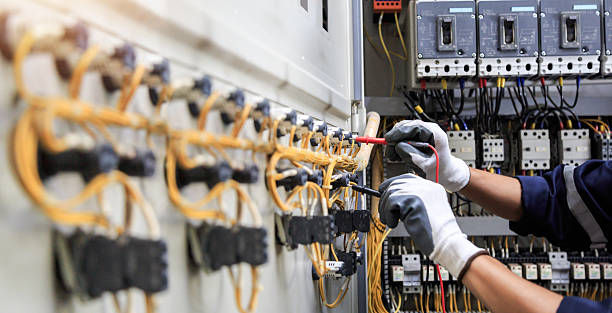 Professional Electrician technician working in Harrison, MI